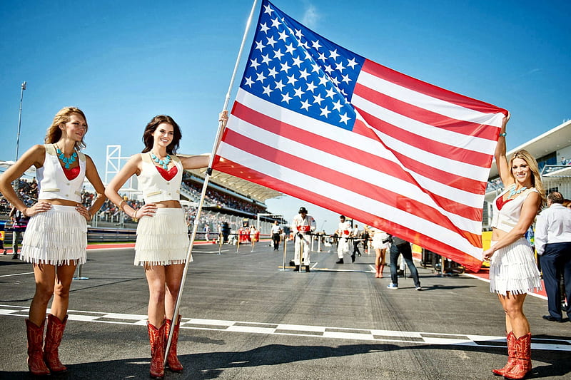 Америка герлз. Грид-гёрлз с флaгом. Grid girl с флагом. Америка в стиле человека в юбке. American race