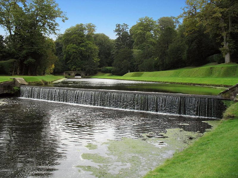 Waterfalls in Fountains Abbey, water, bridge, grass, fountains abbey, trees, waterfalls, HD wallpaper