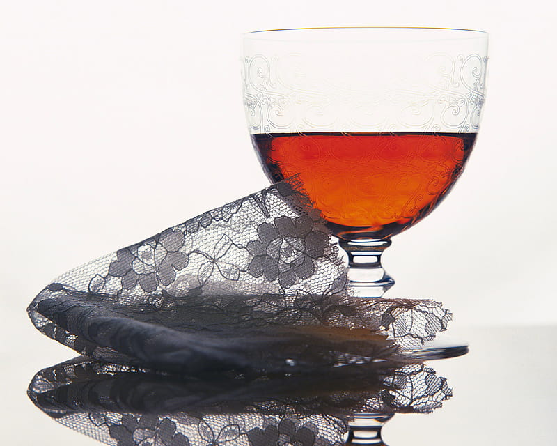 Elegant Wine Glass, etched glass, lace, wine glass, napkin, elegant, HD wallpaper