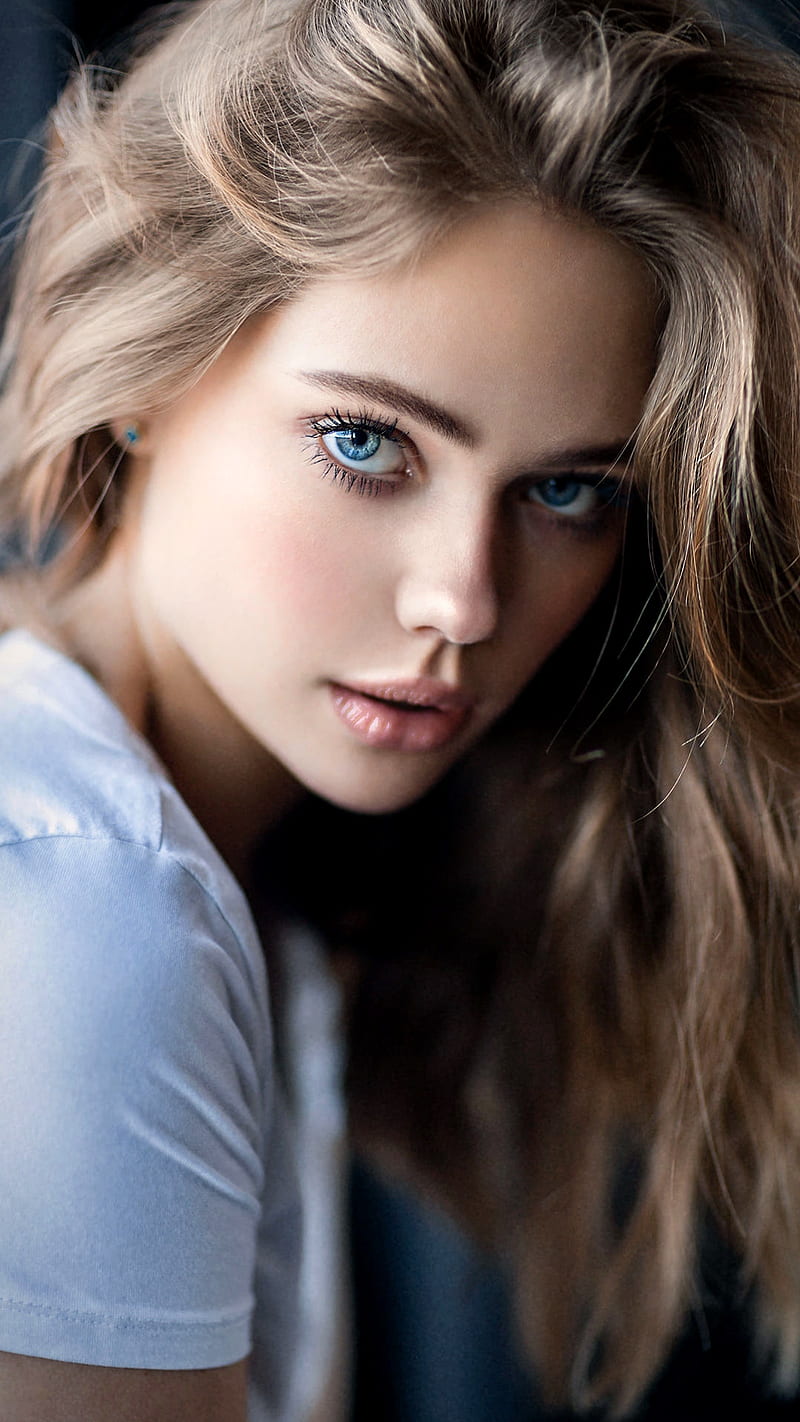 Beautiful Blue Eyed Facial