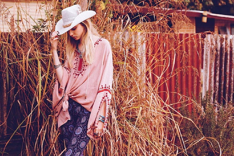 Good Morning Female Models Hats Cowgirl Ranch Fun Outdoors Women Hd Wallpaper Peakpx