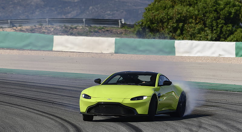 2019 Aston Martin Vantage (Lime Essence) - Front , car, HD wallpaper