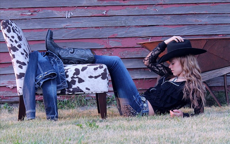 Resting by the Barn, siding, cowgirl, boots, barn, hat, brunette, jacket, wood siding, chair, wheelbarrow, wood, HD wallpaper