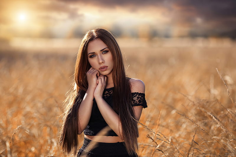 Rural Girl In Field , field, girls, model, HD wallpaper