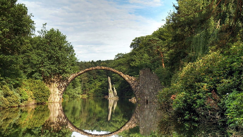 old bridge ruins make a circle in the river reflection, forest, bridge, ruins, river, reflection, HD wallpaper