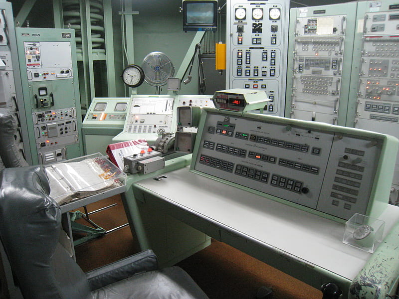 Missile Control Room 2, titan, missile, nuclear missile silo, HD wallpaper