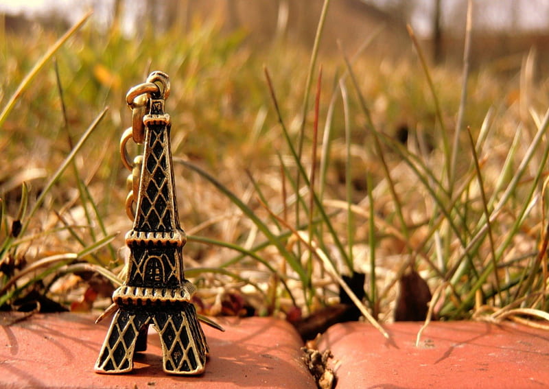 little Eiffel, PARIS, little, trinket, awesome, eiffel, HD wallpaper