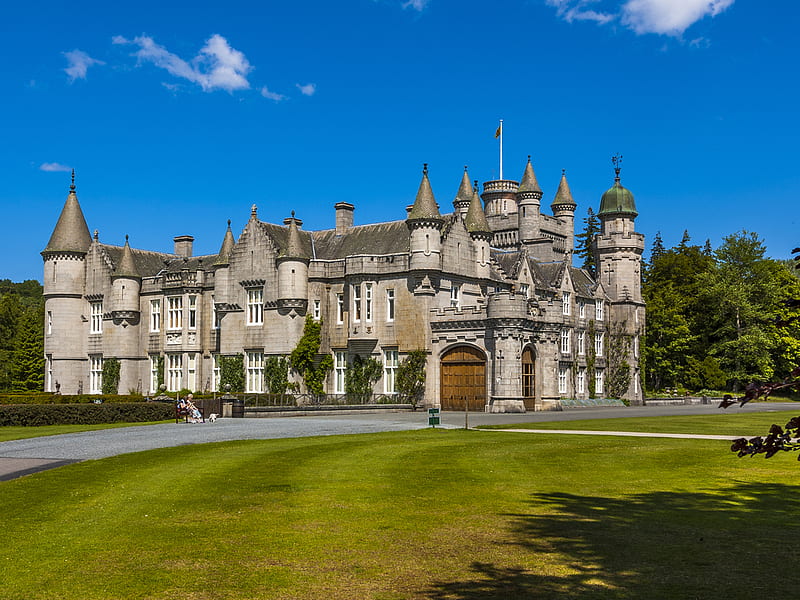 Balmoral Castle. The Royal Family's Spectacular Summer Home, HD wallpaper
