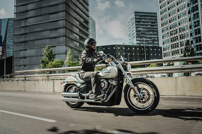 man riding cruiser motorcycle, HD wallpaper