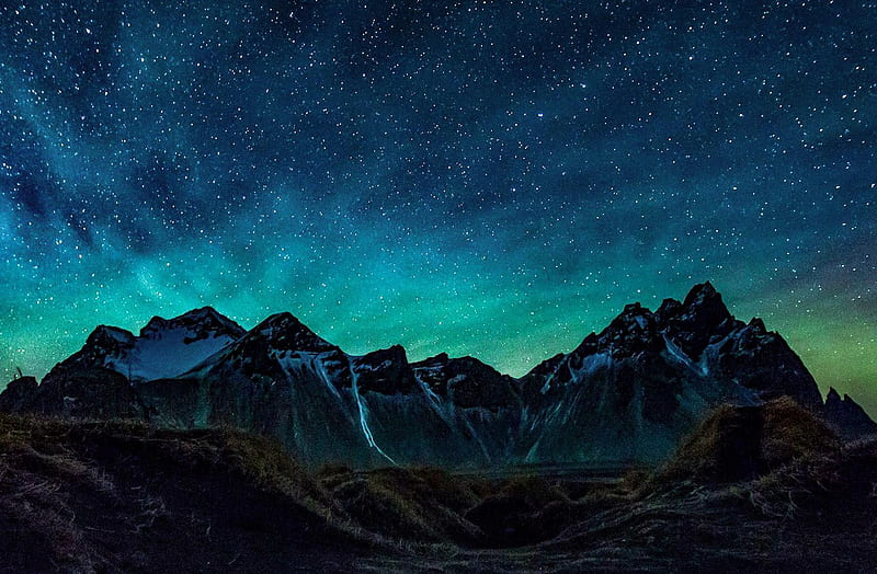 Intense green Airglow over the mountains of Vestrahorn, Iceland, stars, sky, mountains, nordic, snow, HD wallpaper
