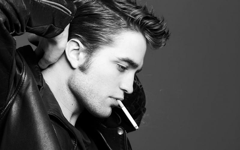 Robert Pattinson, male, black and white, hand, face, man, cigarette, actor,  HD wallpaper | Peakpx