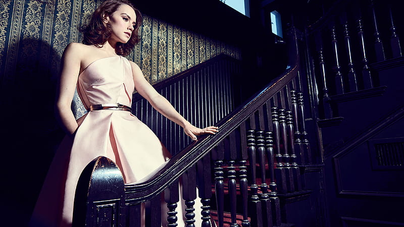 Pink Dress Wearing Daisy Ridley Is Standing On The Stairs Daisy Ridley, HD wallpaper