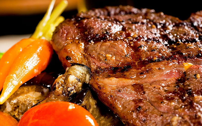 Juicy Ribeyes, tomato, brown, abstract, steak, ribeyes, cook, grilled, carrot, meat, juicy, HD wallpaper