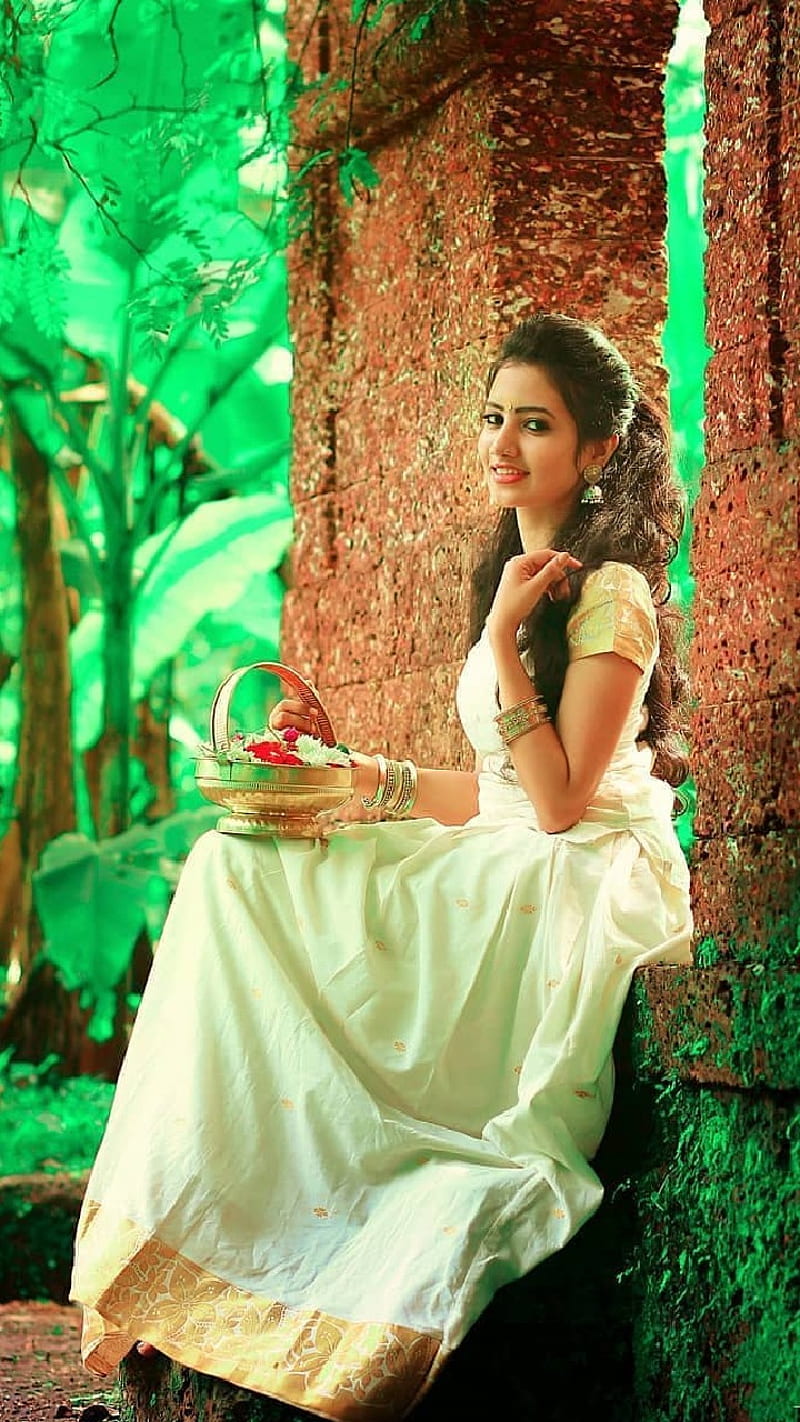 Traditional Kerala girl | Scrolller