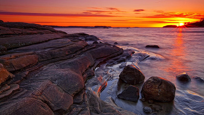 SUNSET over GEORGIAN BAY, scenic, rock formation, brown, orange, rock, wilderness area, sunset, georgian bay, great lakes, cirrus clouds, cliff, reflection, north america, lake huron, boulder, ontario, great lakes basin, rugged, water, kill bear provincial park, high clouds, canada, HD wallpaper