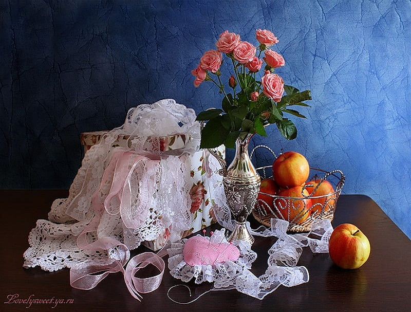 Roses and lace, lace, vase, box, ribbons, roses, fruit, needles, appples, pin cushion, heart, bassket, dolie, HD wallpaper