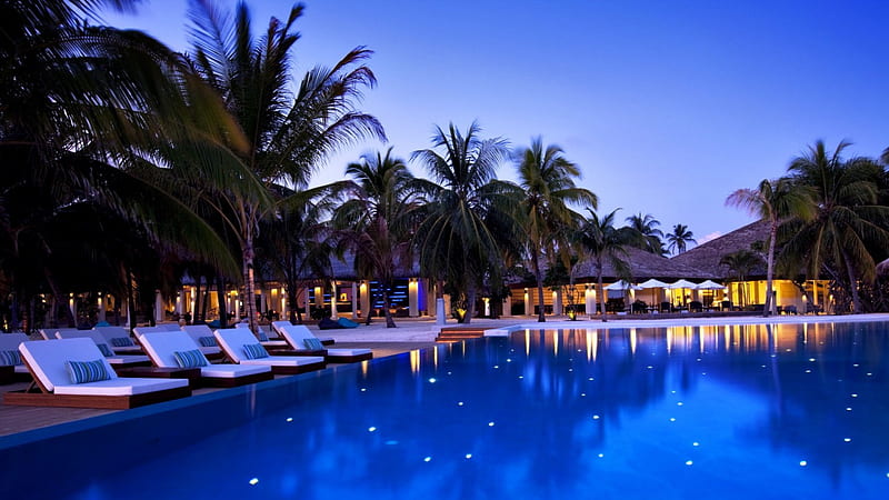stars in a pool at velassaru resort the maldives, resort, stars, chairs, dusk, pool, palms, HD wallpaper