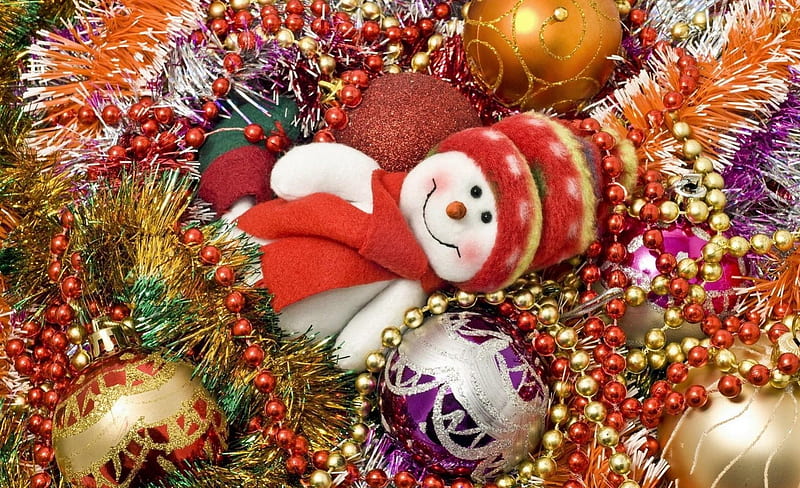 Christmas ornaments, red, ornaments, colorful, christmas, snowman, silver, hat, garland, treasures, beads, scaarf, HD wallpaper