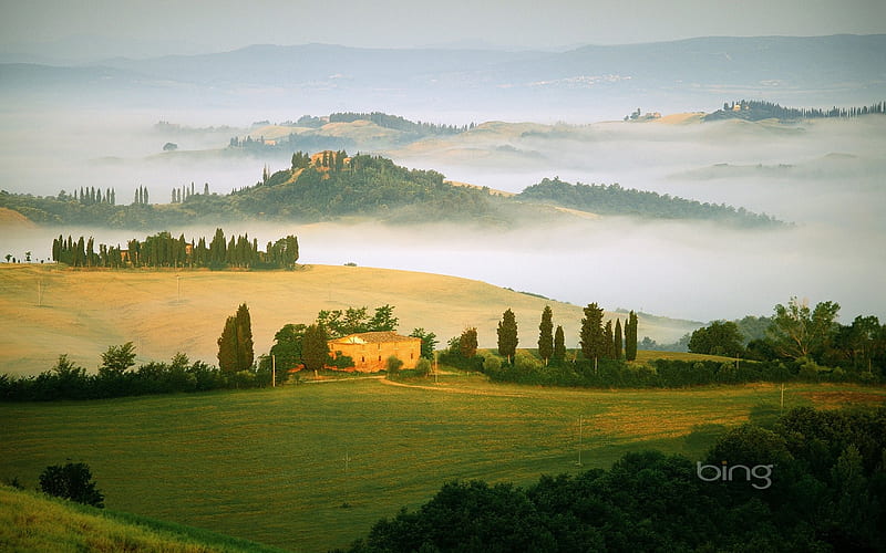 Tuscany Valley - Thung lũng Tuscany được biết đến như là một trong những địa điểm đẹp nhất trên thế giới. Với những ngọn núi đồi đẹp như cổ tích, bạn sẽ được tận hưởng không khí trong lành và tuyệt vời. Hãy xem những hình ảnh của Tuscany Valley để cảm nhận sự tuyệt vời này nhé!