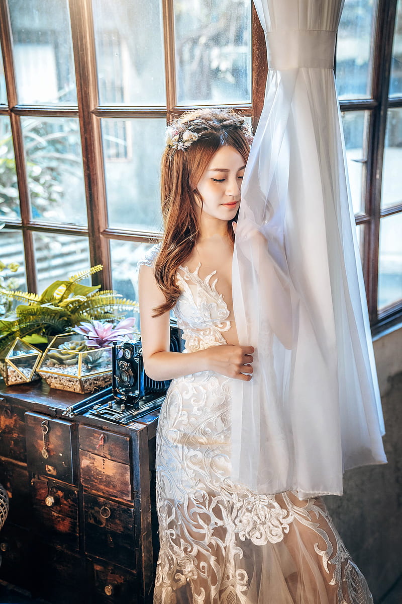 Asian, women, model, women indoors, brides, wreaths, wedding dress, closed eyes, brunette, Mimi Peng, HD phone wallpaper