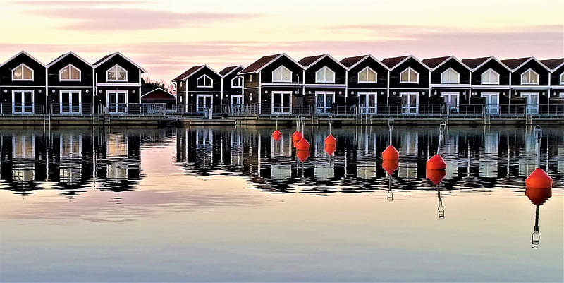 Houses at die river, Black, Red, Buoy, River, Architecture, Windows, Hkuses, HD wallpaper
