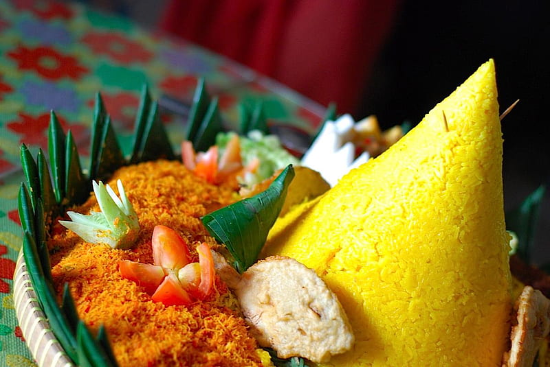 Indonesian Food Named Tumpeng: the Yellow Rice, tempting, indonesian food, delicious, yellow rice, HD wallpaper