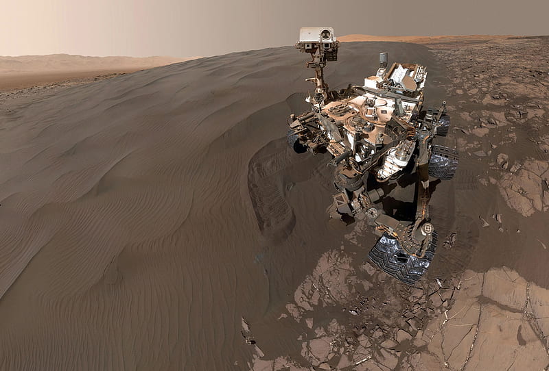 Curiosity Mars Rover, Namib Dune, Scooping sand samples, Rover, Mount Sharp, Curiosity, Mars, HD wallpaper