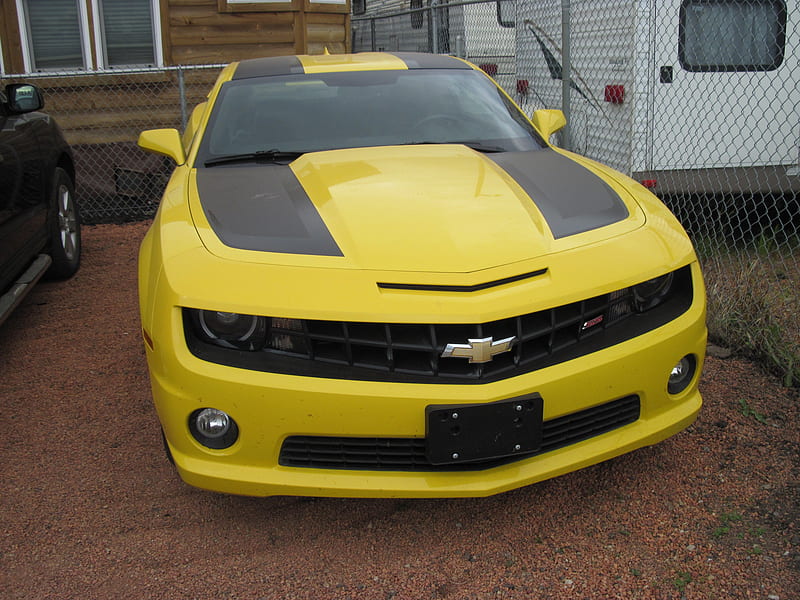 Chevrolet camaro en la pista de rodadura, amarillo, negro, grafía,  chevrolet, Fondo de pantalla HD | Peakpx