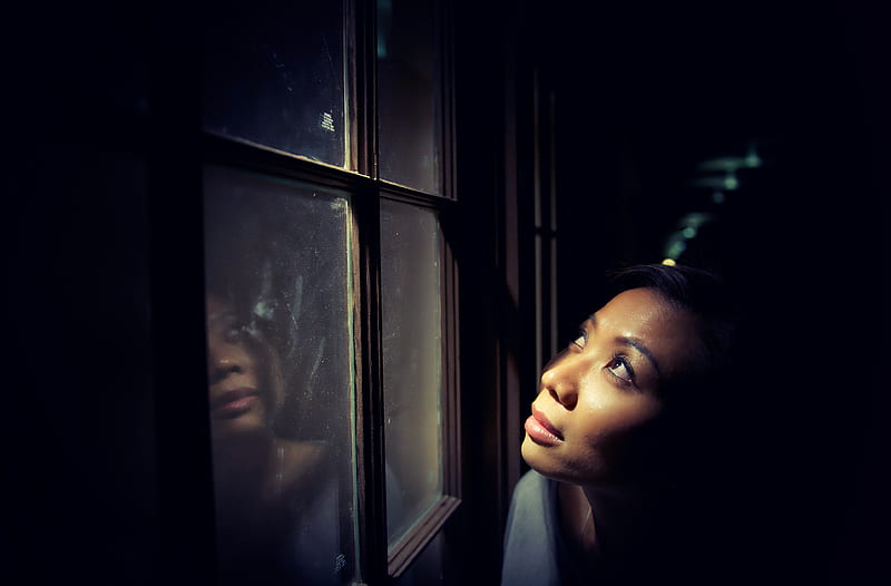 woman looking up behind window, HD wallpaper