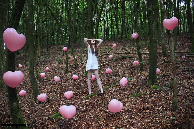 pink heart balloon, forest, lovely, model, balloon, nice, girl, heart, pink, HD wallpaper