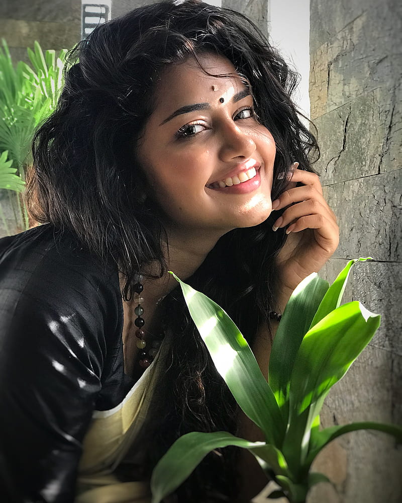 Anupama parameshwar, actress, anupama, kerala, kollywood, mallu, premam, south, tamil, telugu, tollywood, HD phone wallpaper