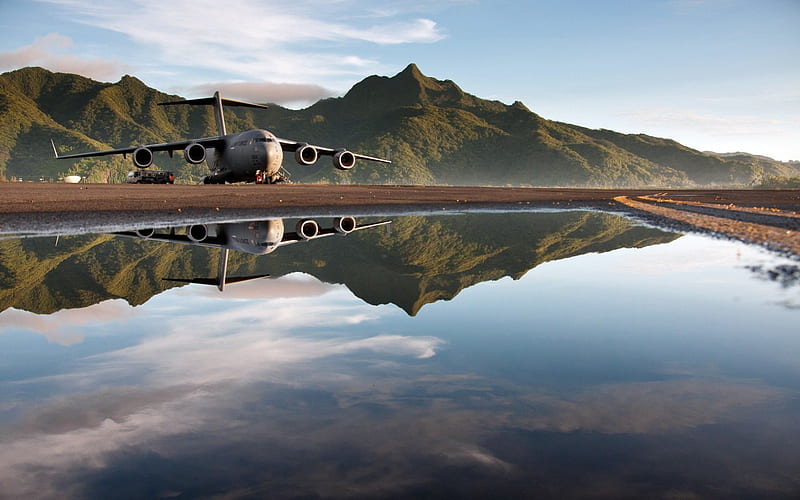 c-17 globemaster reflected in a pool, plane, transport, mountains, reflection, pool, HD wallpaper