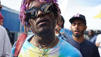 lil uzi vert in crowd background wearing blue tshirt and goggles music, HD wallpaper