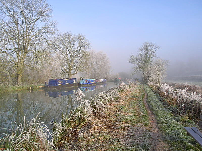 The Kennet Avon Canal near GtBedwyn, barge, canal, longboat, winter, HD wallpaper