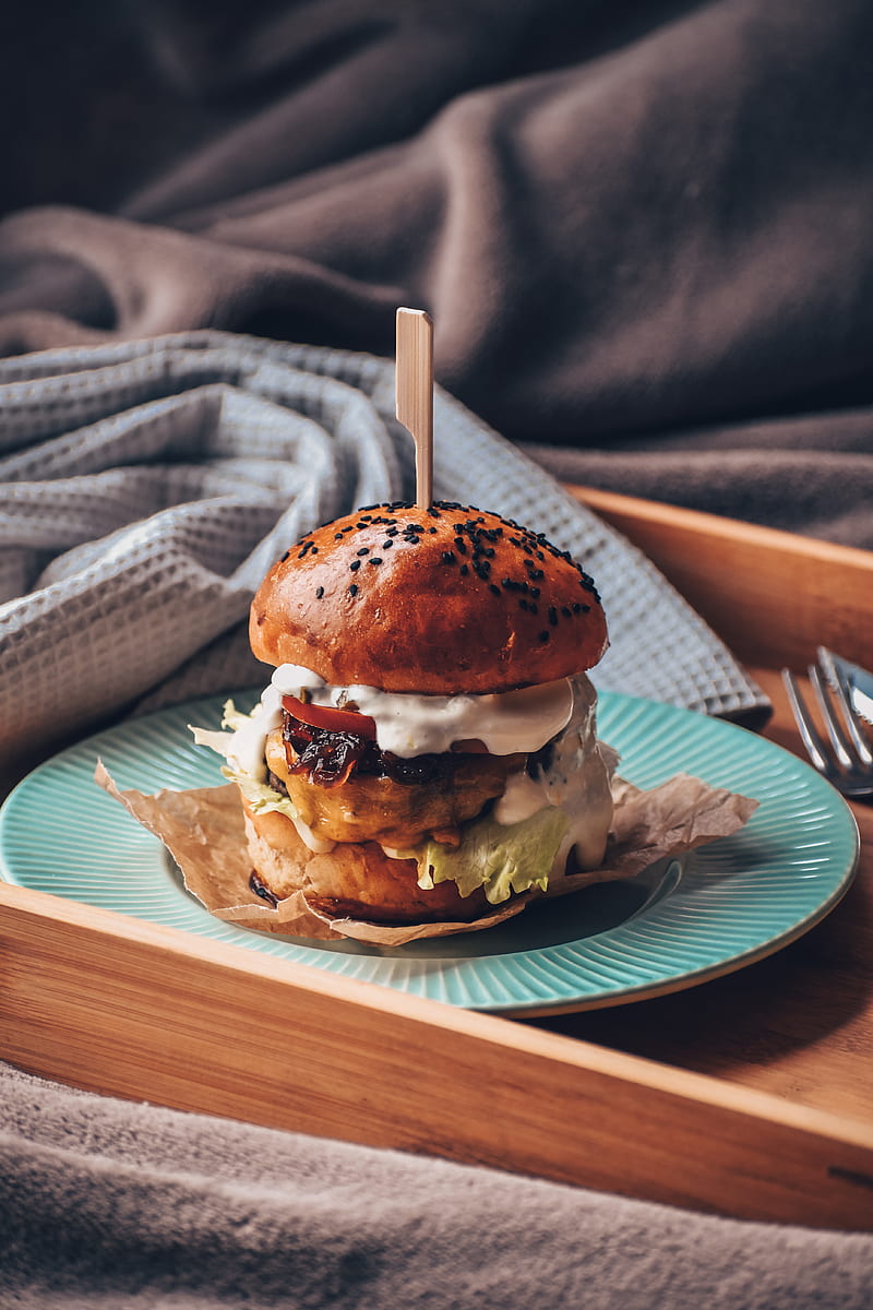Burger , breakfast, chef, cooking, food, homemade, lunch, HD phone wallpaper