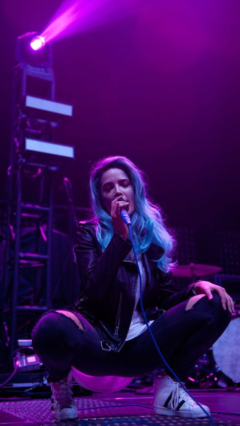 Halsey Wallpaper APK for Android Download