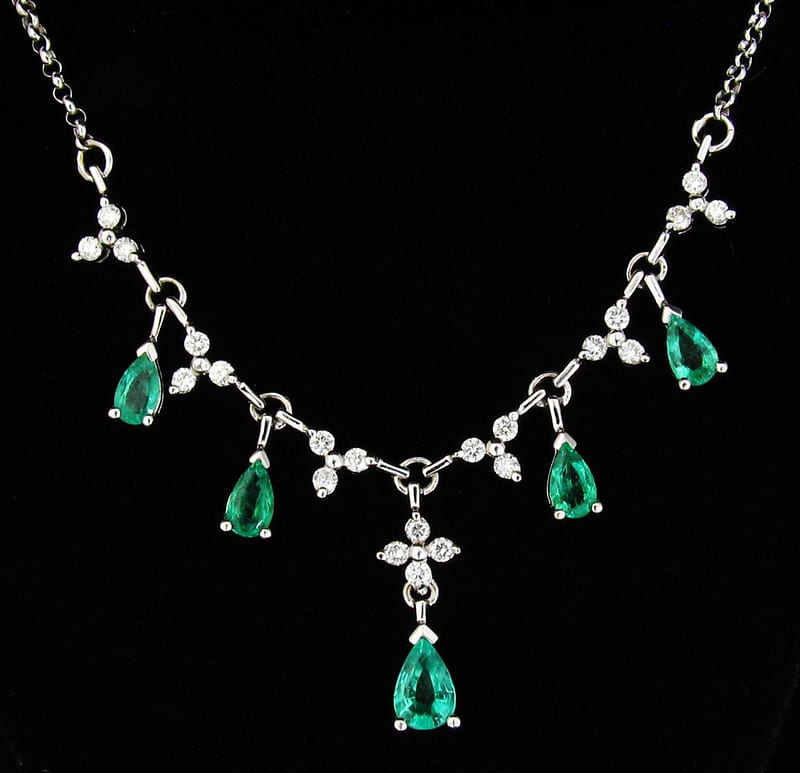 Emerald Necklace, diamonds, necklace, jewels, emeralds, HD wallpaper