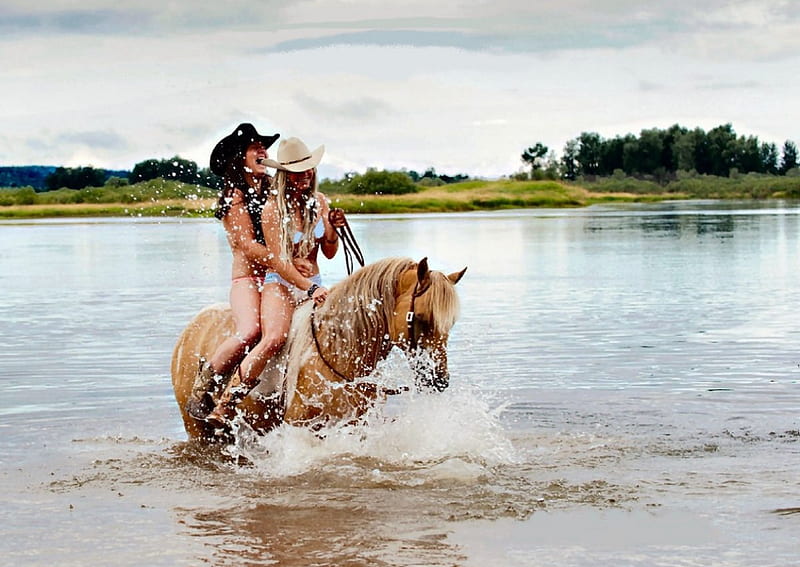 Cowgirl Frolic, westerns, models, hats, ranch, fun, women, horses, water, cowgirls, famous, hoot, females, river, girls, style, HD wallpaper