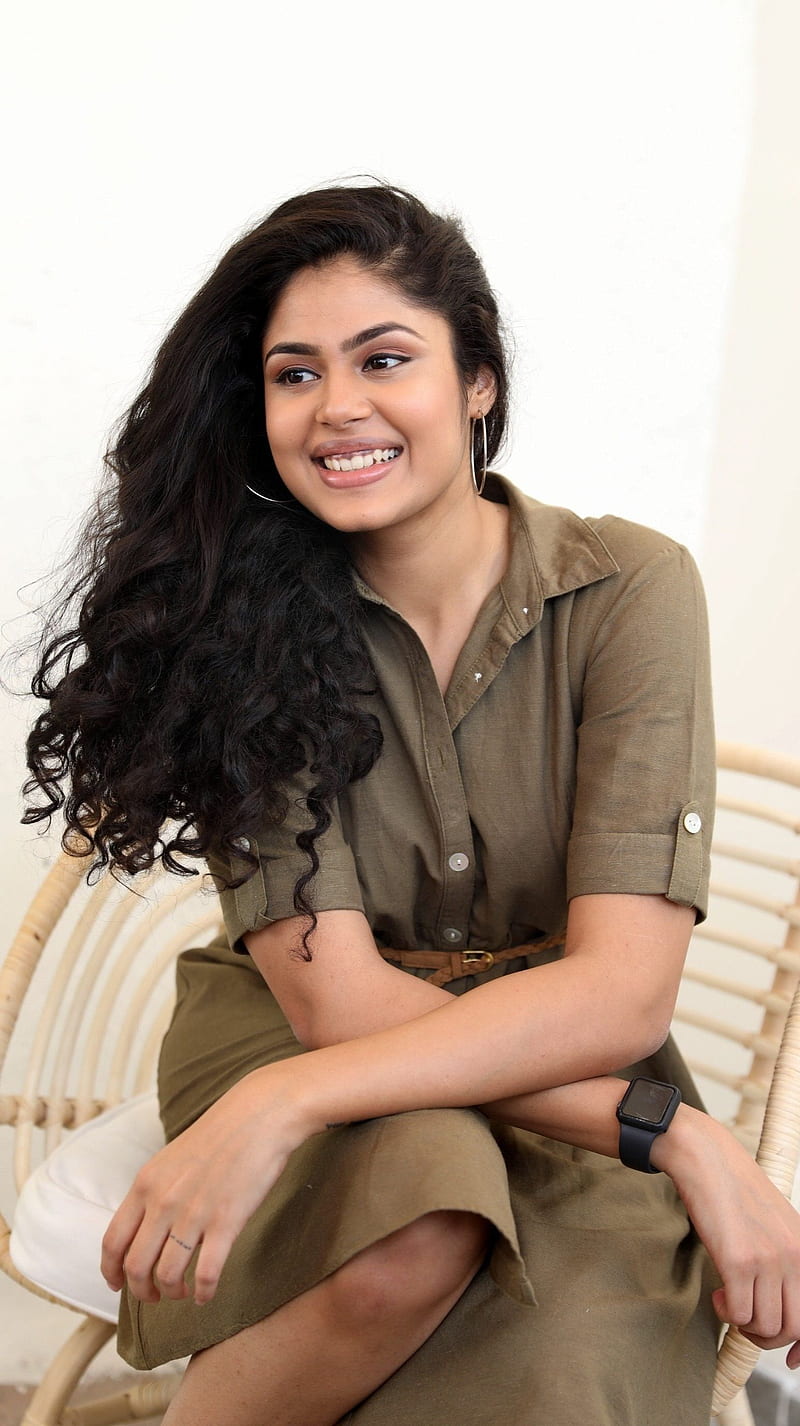 Faria abdulla , telugu actress, jathi ratnalu, HD phone wallpaper