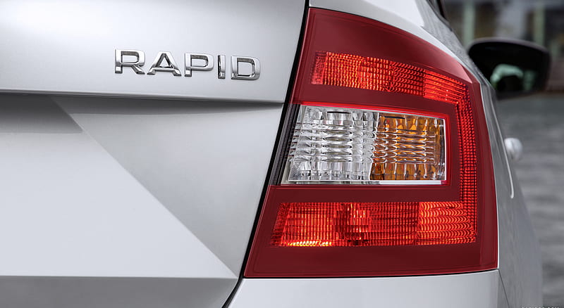 2014 Skoda Rapid Spaceback - Tail Light, car, HD wallpaper | Peakpx