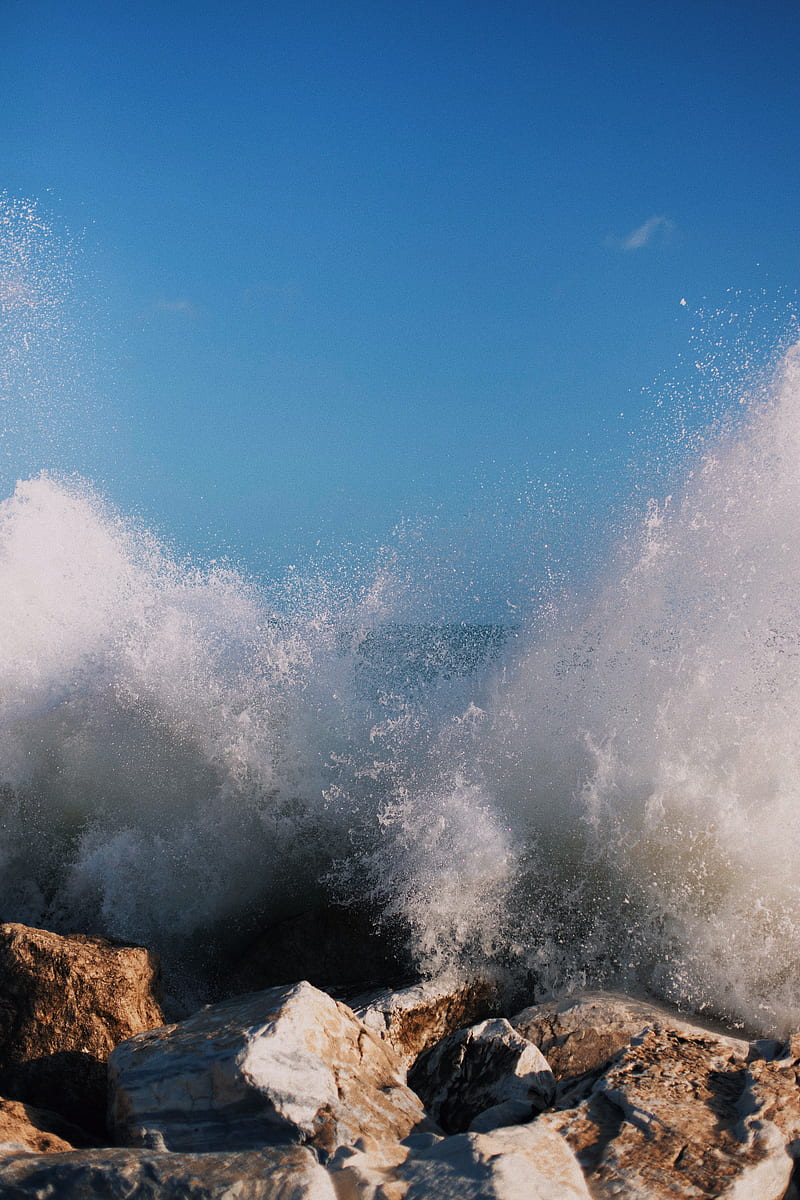 ocean waves crashing on rock formation, HD phone wallpaper
