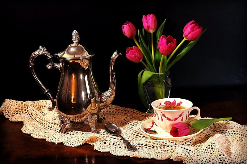 Dainty, table, spoon, saucer, vase, teacup, still life, silver teapot, lace tablescarf, flowers, tulips, HD wallpaper