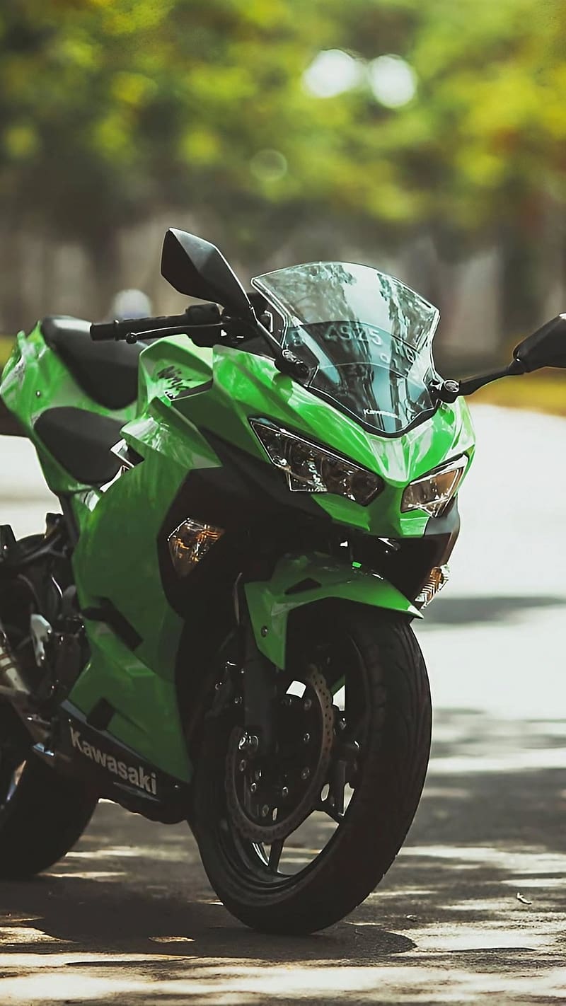 Kawasaki Ninja , Blurry Background, green bike, HD phone wallpaper