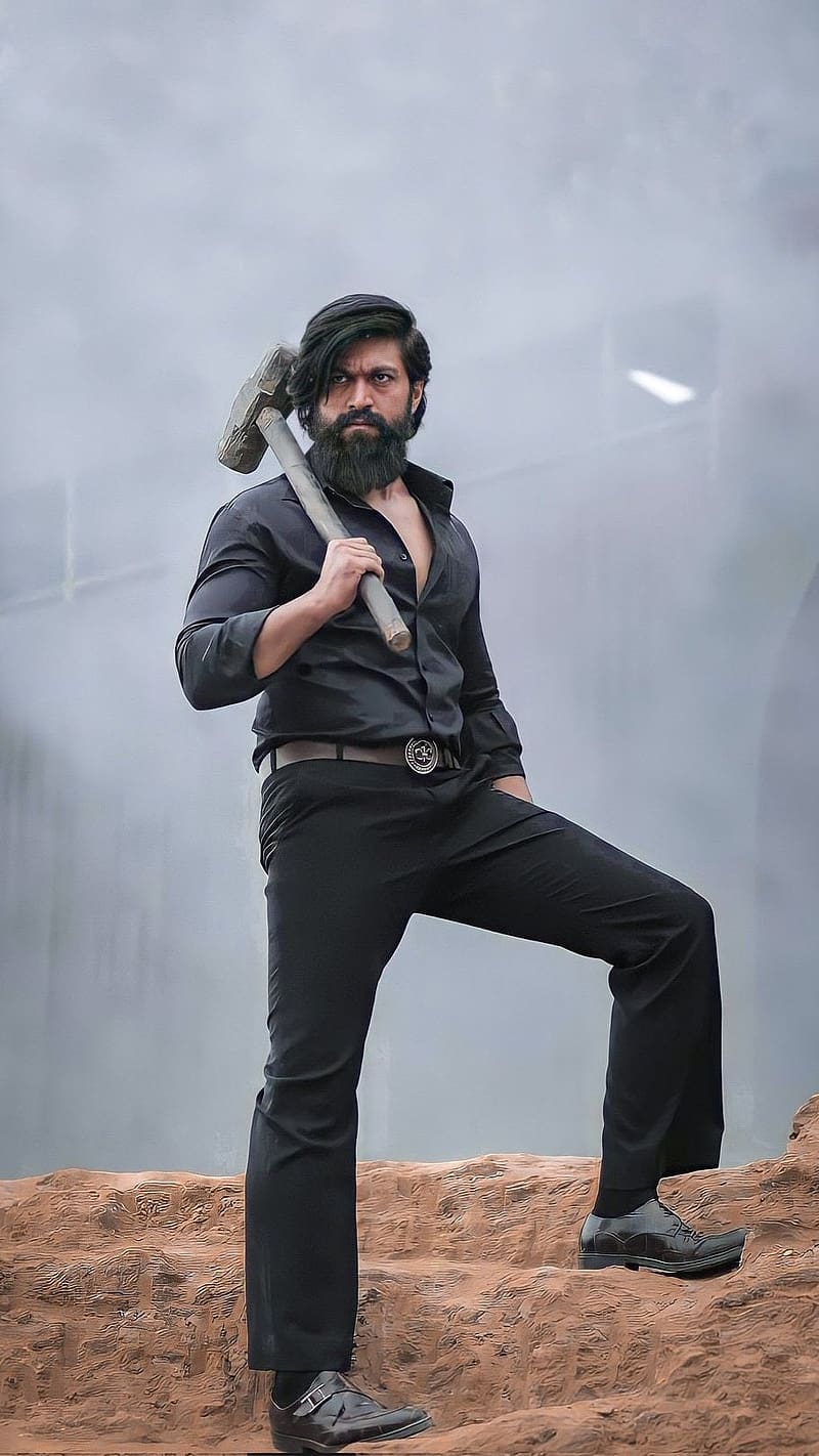 K G F Chapter 2, Yash With Hammer, k g f, kgf chapter 2, yash ...