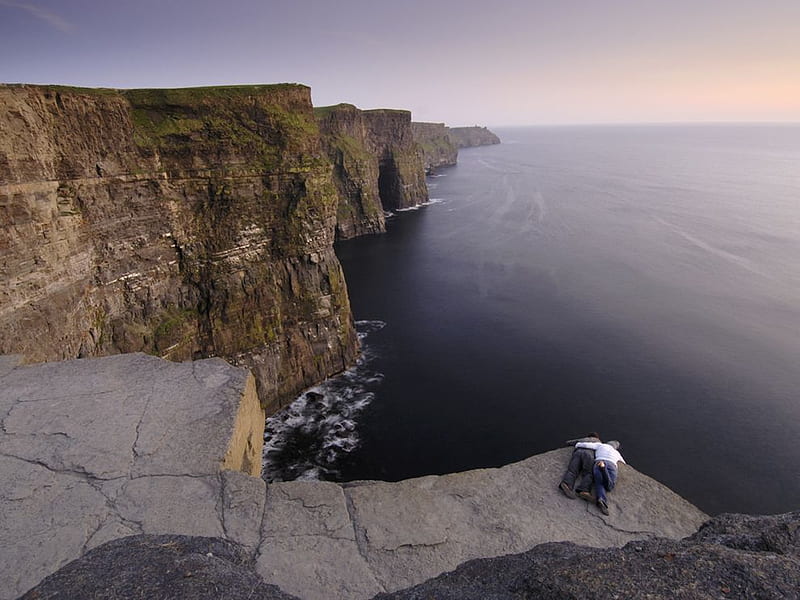 Cliffs Of Moher, moher, cliffs, ireland, couple, HD wallpaper