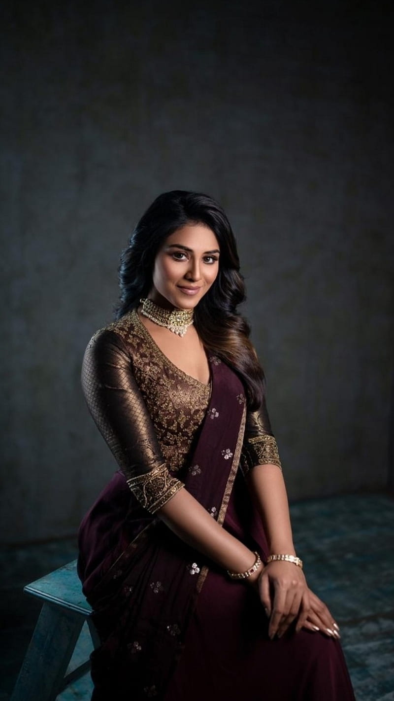 Indhuja, actress, beautiful, black hair, tamil, beauty, bollywood, elegant, south indian, HD phone wallpaper