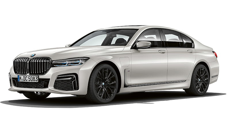 2020 BMW 7-Series 745e Plug-In Hybrid - Front Three-Quarter , car, HD wallpaper