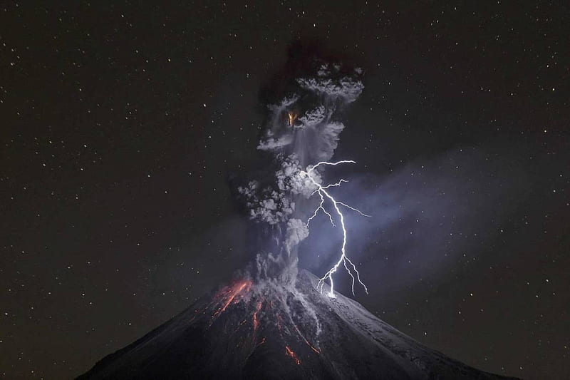 Colima Volcano Eruption at Night, lightning, volcano, forces of nature, cool, fun, nature, HD wallpaper