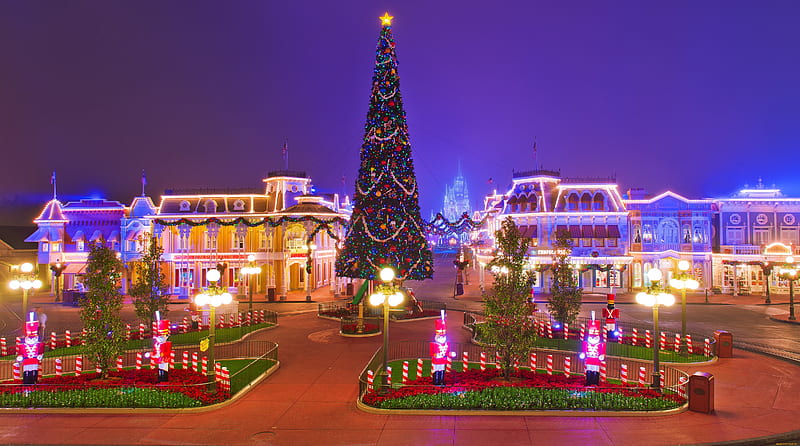 Christmas in Disneyland, Paris, tree, france, decoration, houses, lights,  HD wallpaper | Peakpx