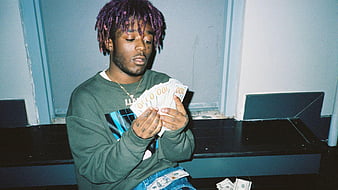 lil uzi vert is sitting and counting money wearing green tshirt music, HD wallpaper